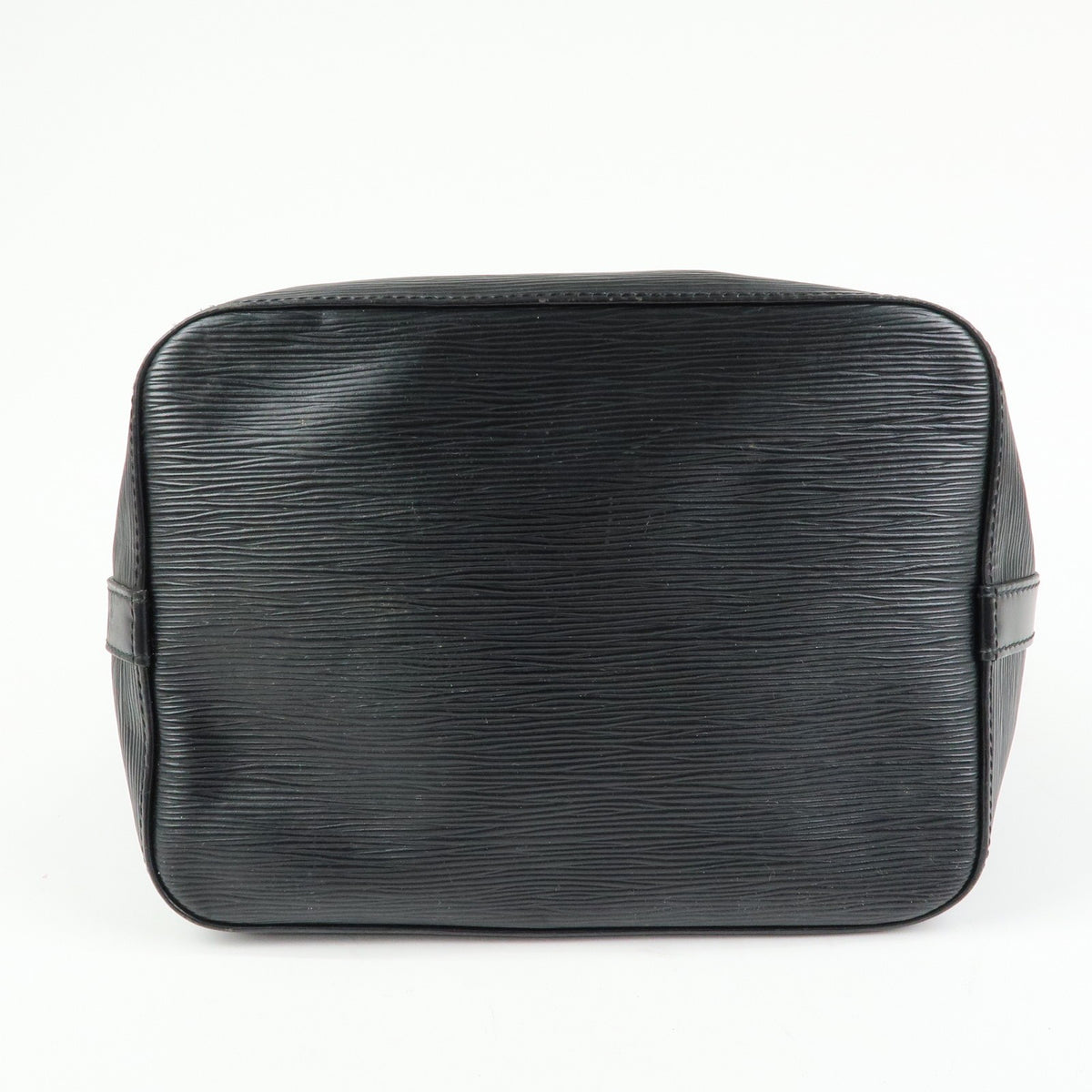 Louis Vuitton Petit Noe Epi Leather Black Leather Handbag (Pre-Owned)