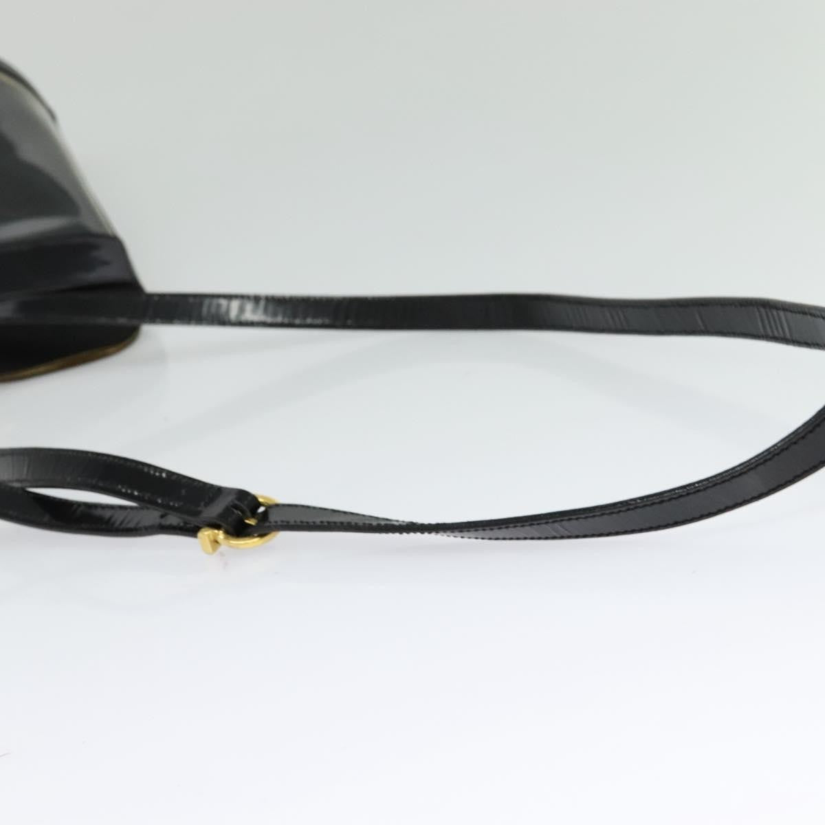 Salvatore Ferragamo Gancini Leather Black Leather Shoulder Bag Bag (Pre-Owned)