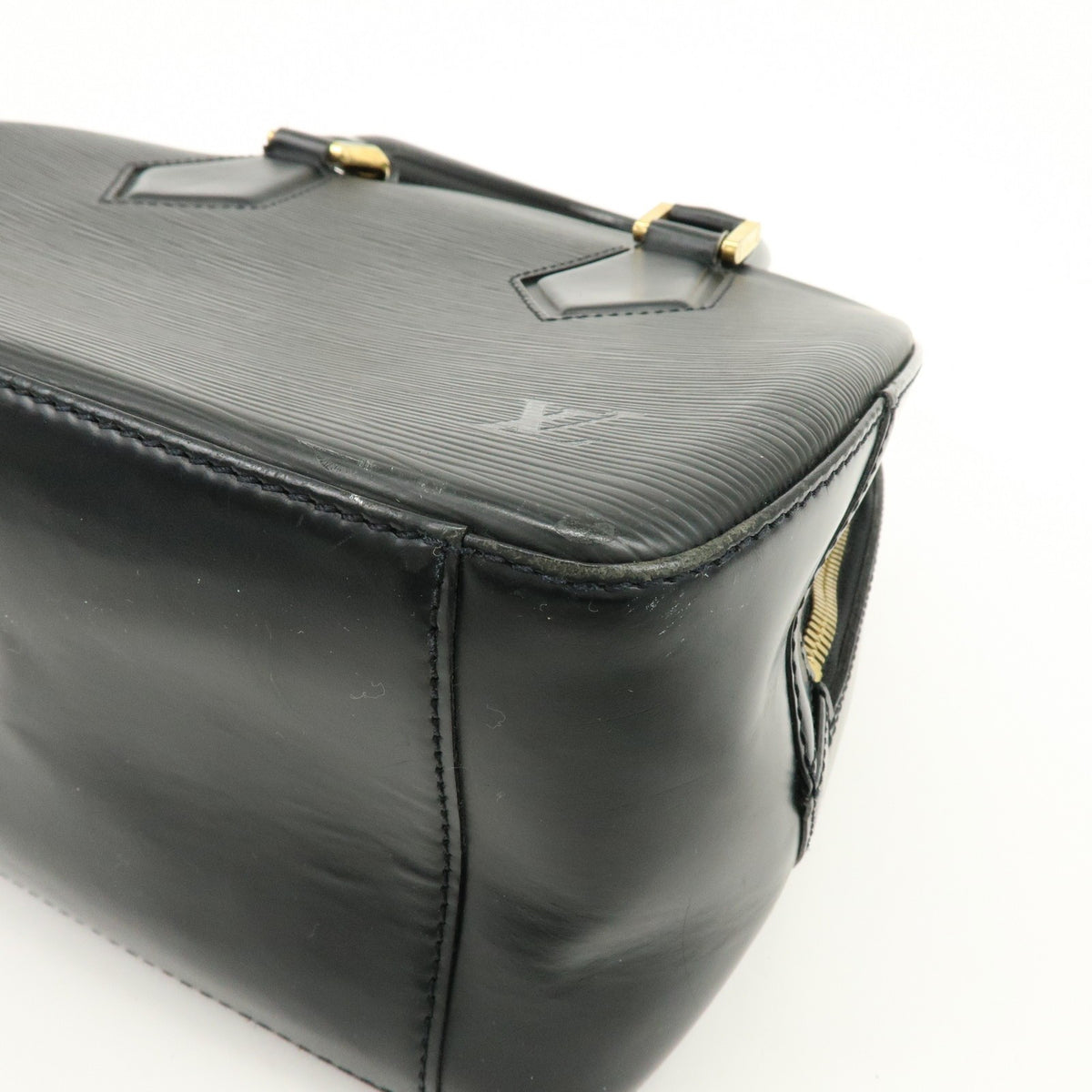 Louis Vuitton Sablons Epi Leather Black Leather Handbag (Pre-Owned)