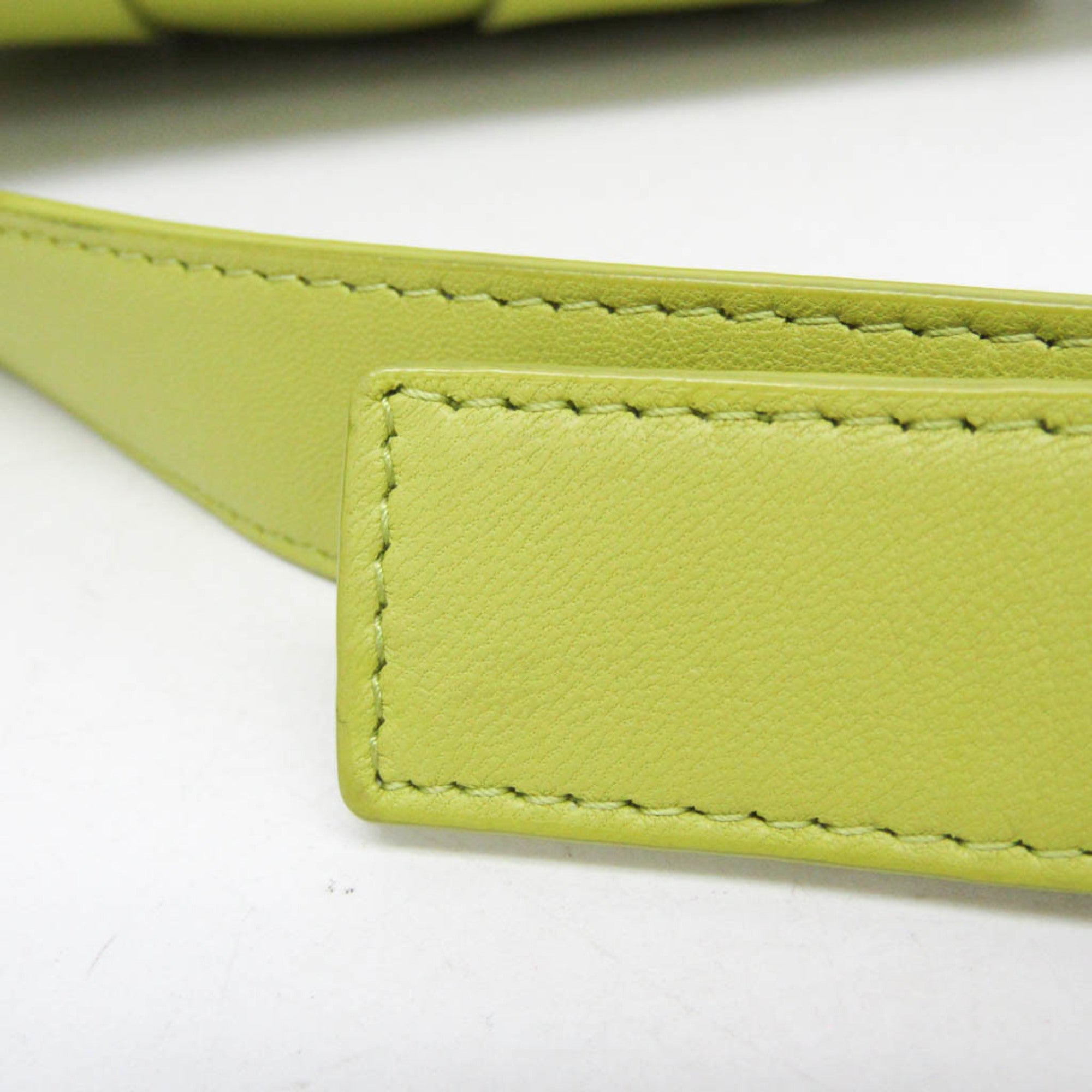 Bottega Veneta Cassette Leather Green Leather Clutche & Pouche Bag (Pre-Owned)