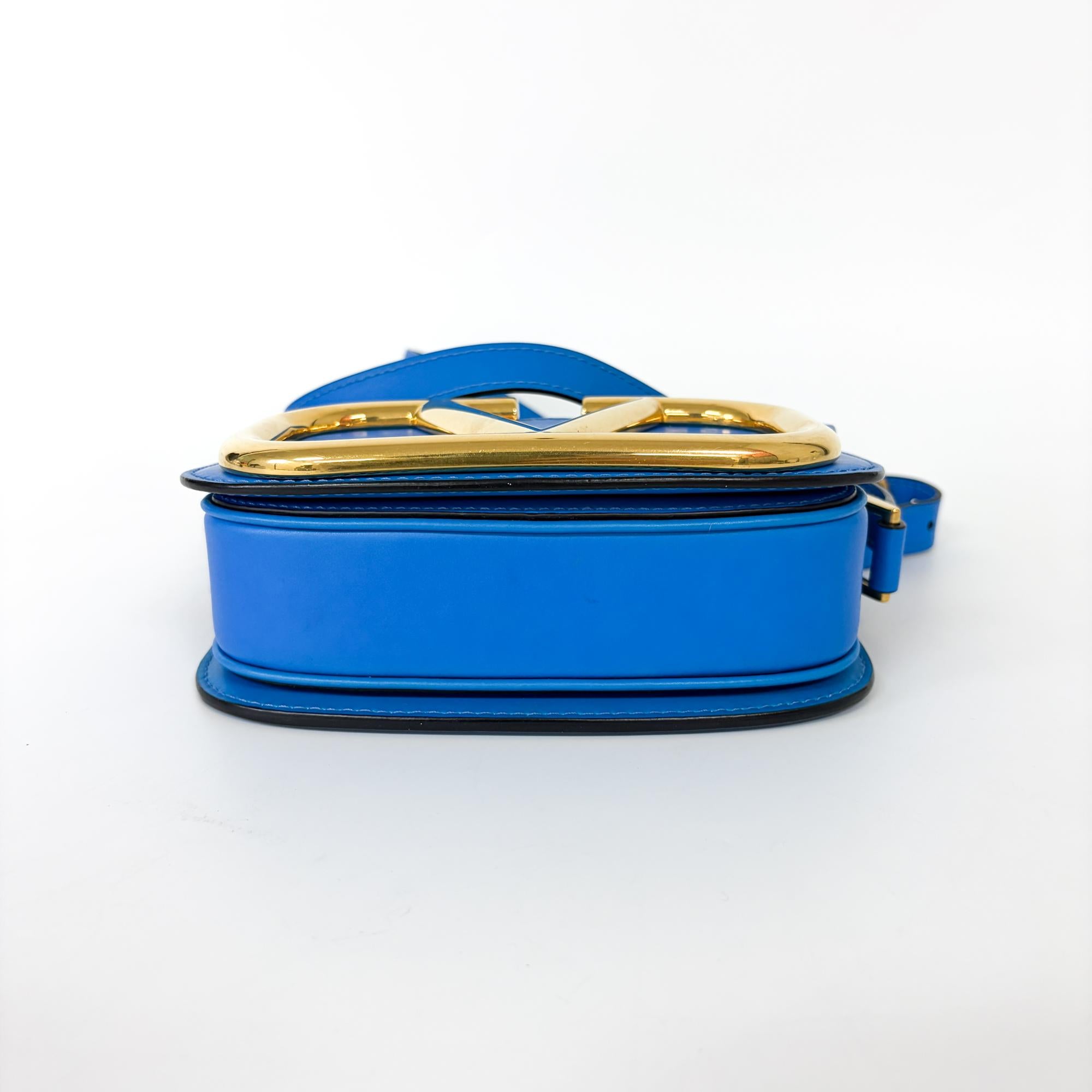 Valentino Garavani Supervee Leather Blue Leather Crossbody Bag Bag (Pre-Owned)