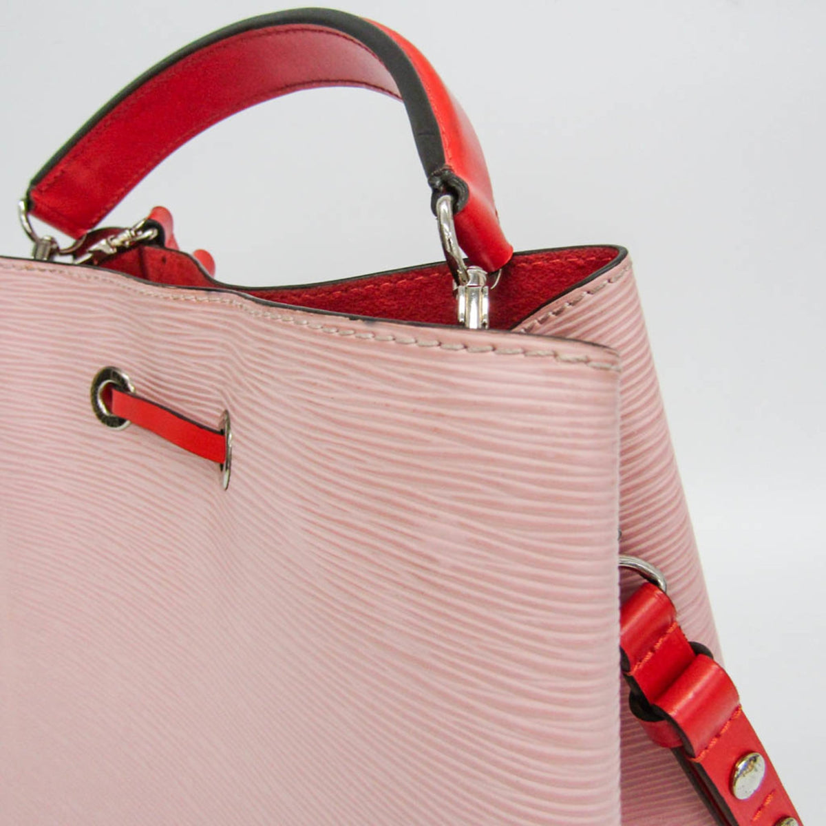 Louis Vuitton Neonoe Epi Leather Pink Leather Handbag (Pre-Owned)