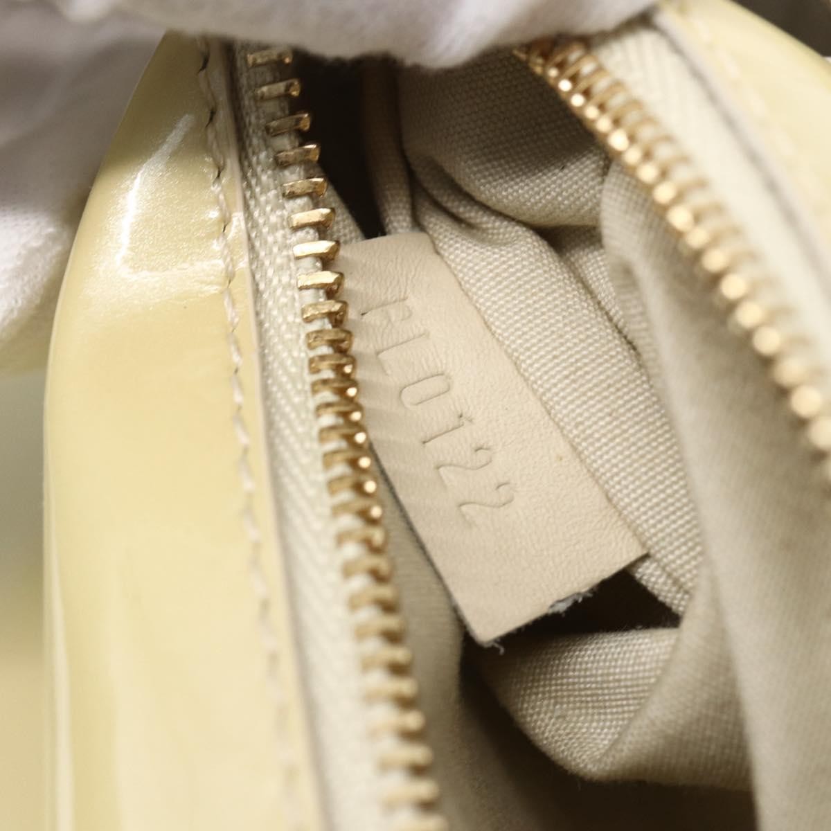 Louis Vuitton Sobe Clutch Patent Beige Patent_Leather Clutche & Pouche Bag (Pre-Owned)