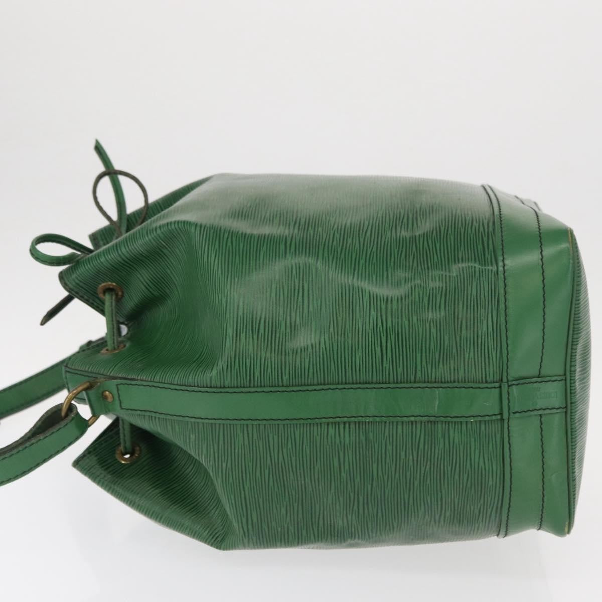 Louis Vuitton Noe Epi Leather Green Leather Shoulder Bag Bag (Pre-Owned)