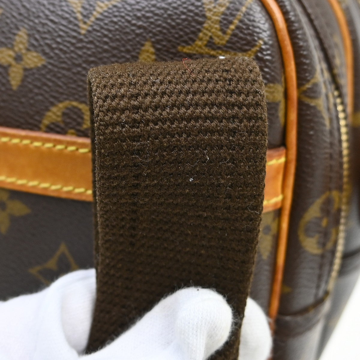 Louis Vuitton Reporter Monogram Canvas Brown Canvas Shoulder Bag Bag (Pre-Owned)