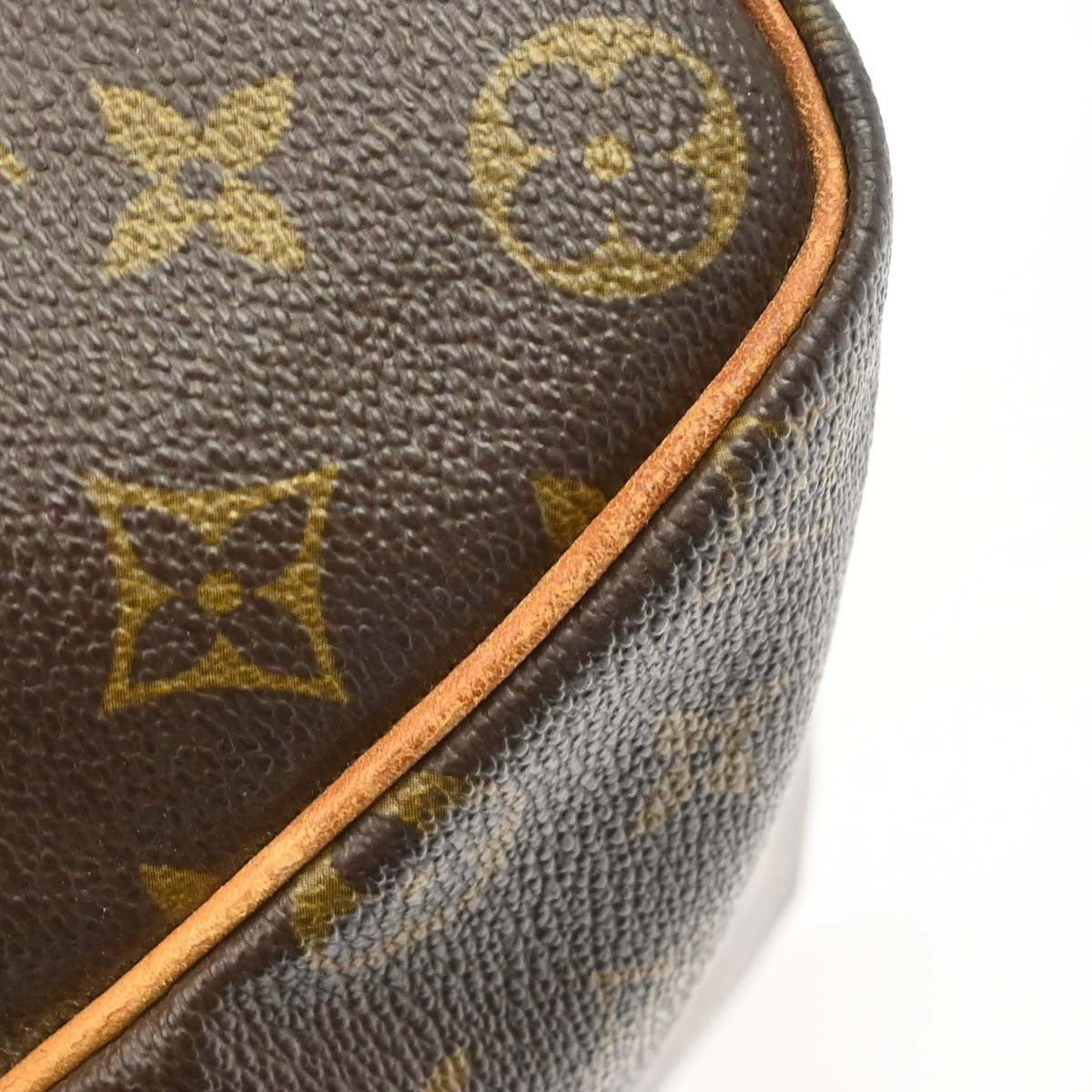 Louis Vuitton Speedy Monogram Brown Canvas Handbag (Pre-Owned)