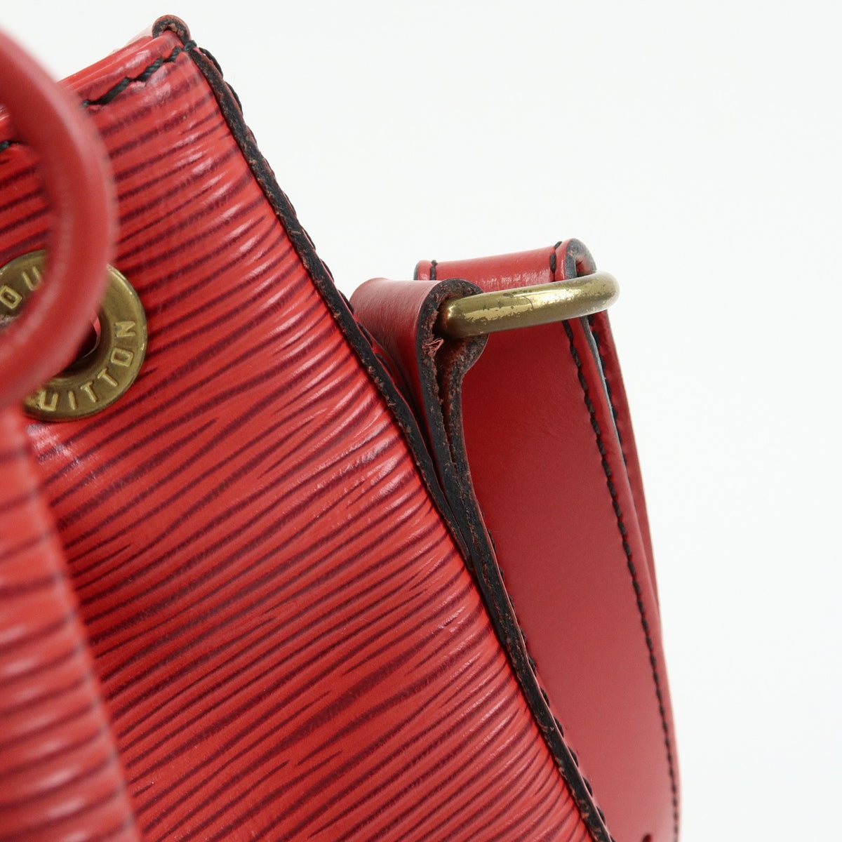 Louis Vuitton Petit Noe Epi Leather Red Leather Handbag (Pre-Owned)