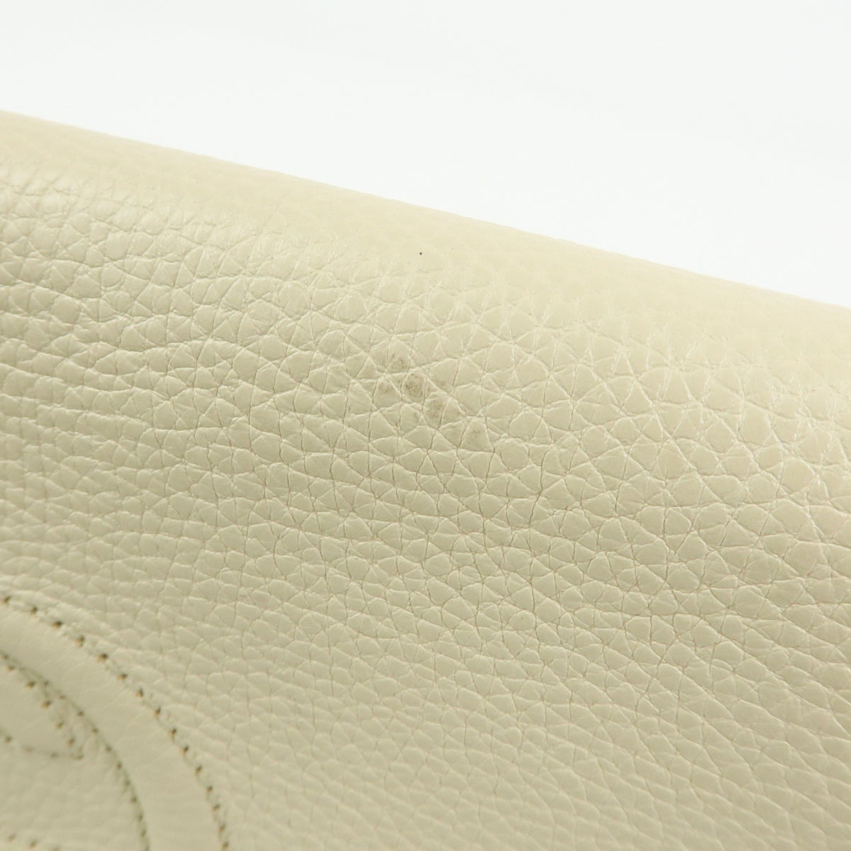 Gucci Soho Chain Leather White Leather Crossbody Bag Bag (Pre-Owned)