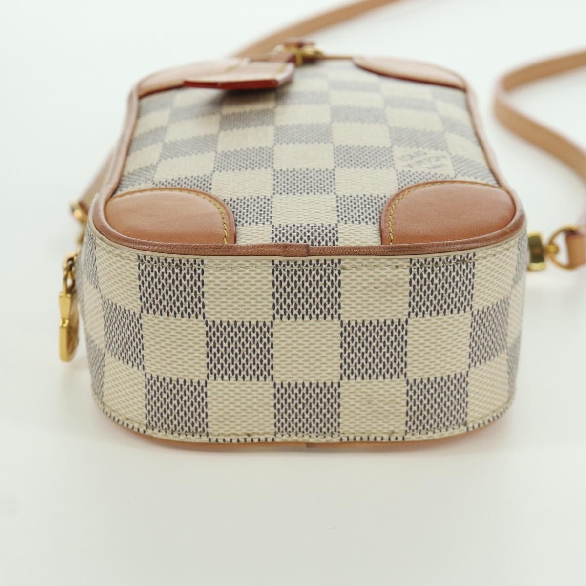 Louis Vuitton Neokapi Handag Damier Ebene Beige Canvas Clutche & Pouche Bag (Pre-Owned)