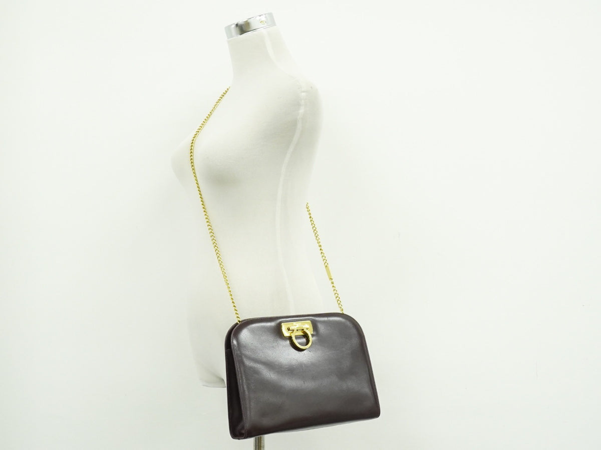 Salvatore Ferragamo Vintage Gancini Chain Leather Burgundy Leather Shoulder Bag Bag (Pre-Owned)