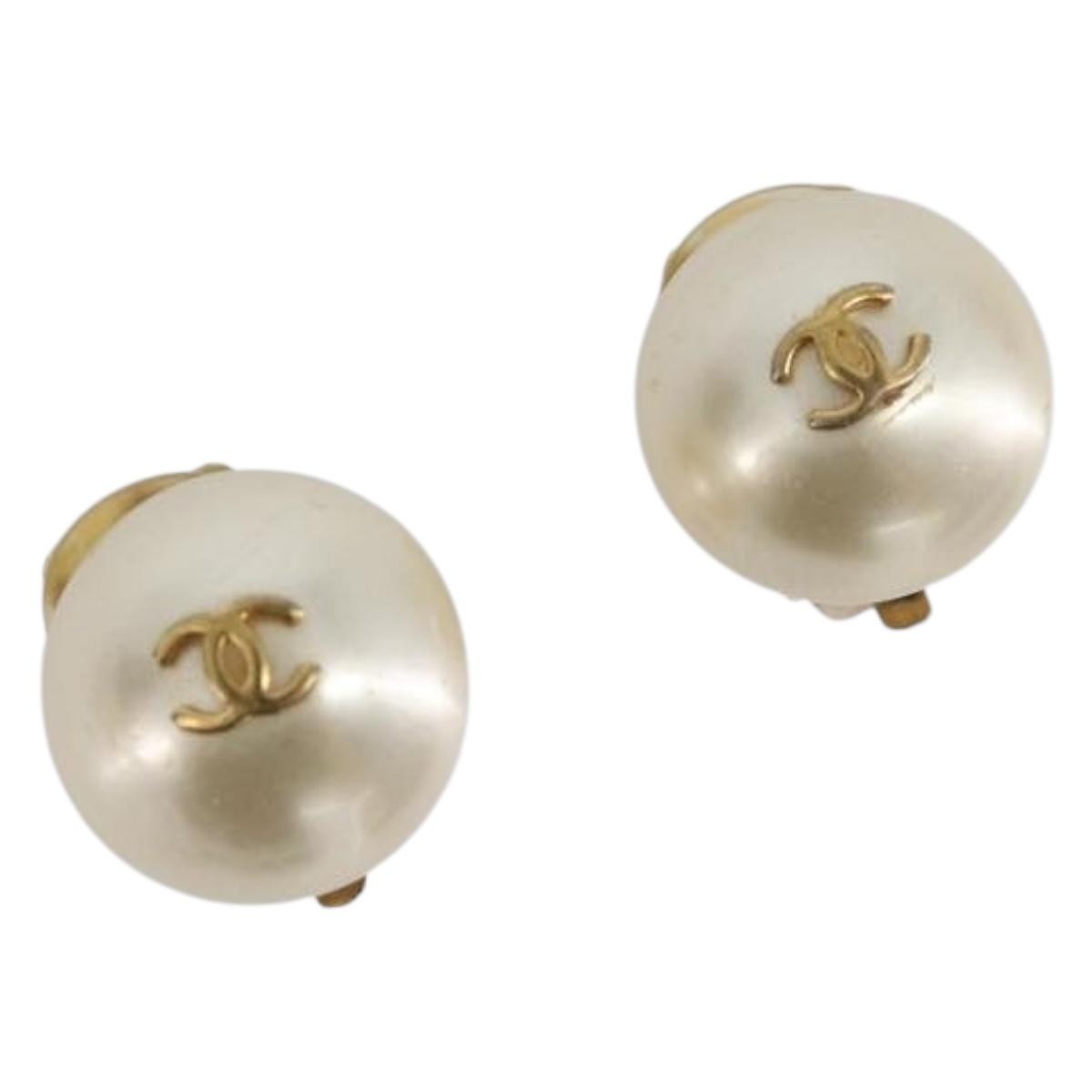 Chanel Cc Clip On Faux Pearl Embellished Metal Gold Metal Earrings Jewelry (Pre-Owned)