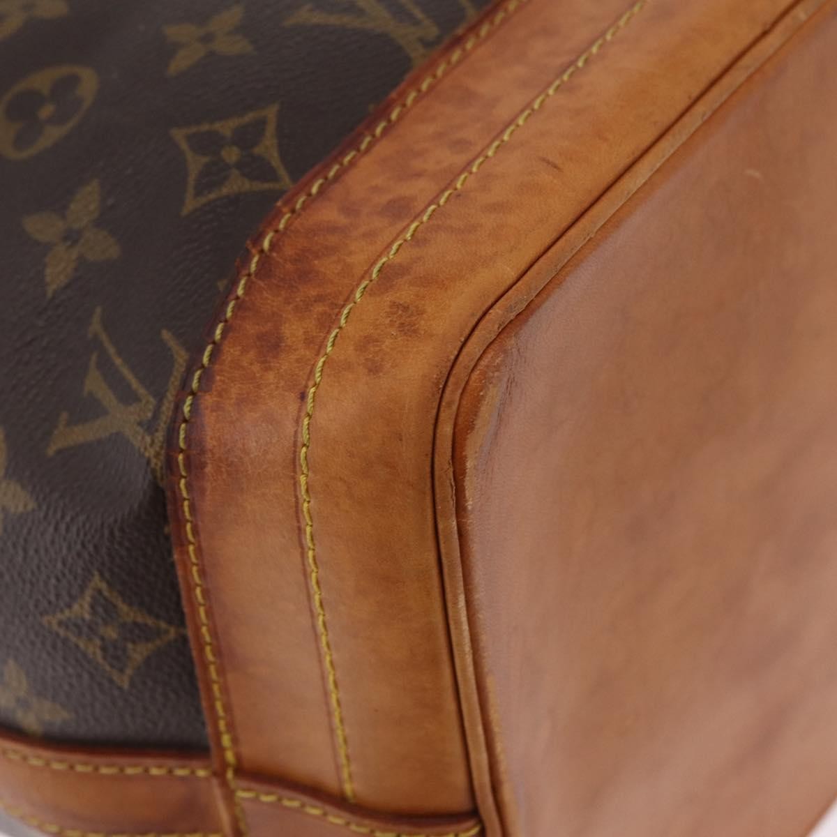 Louis Vuitton Noe Monogram Canvas Brown Canvas Shoulder Bag Bag (Pre-Owned)