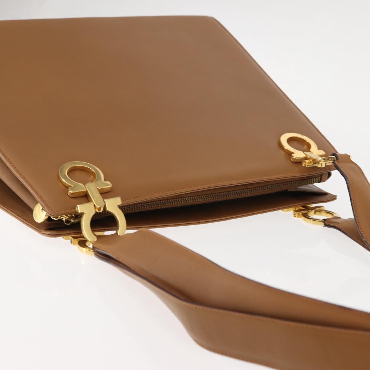 Salvatore Ferragamo Gancini Leather Beige Leather Shoulder Bag Bag (Pre-Owned)