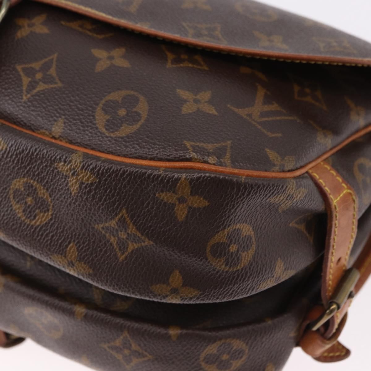 Louis Vuitton Saumur Monogram Brown Canvas Shoulder Bag Bag (Pre-Owned)