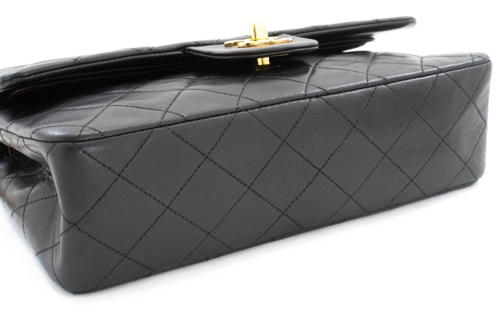 Chanel Classic Flap Lambskin Black Leather Crossbody Bag Bag (Pre-Owned)