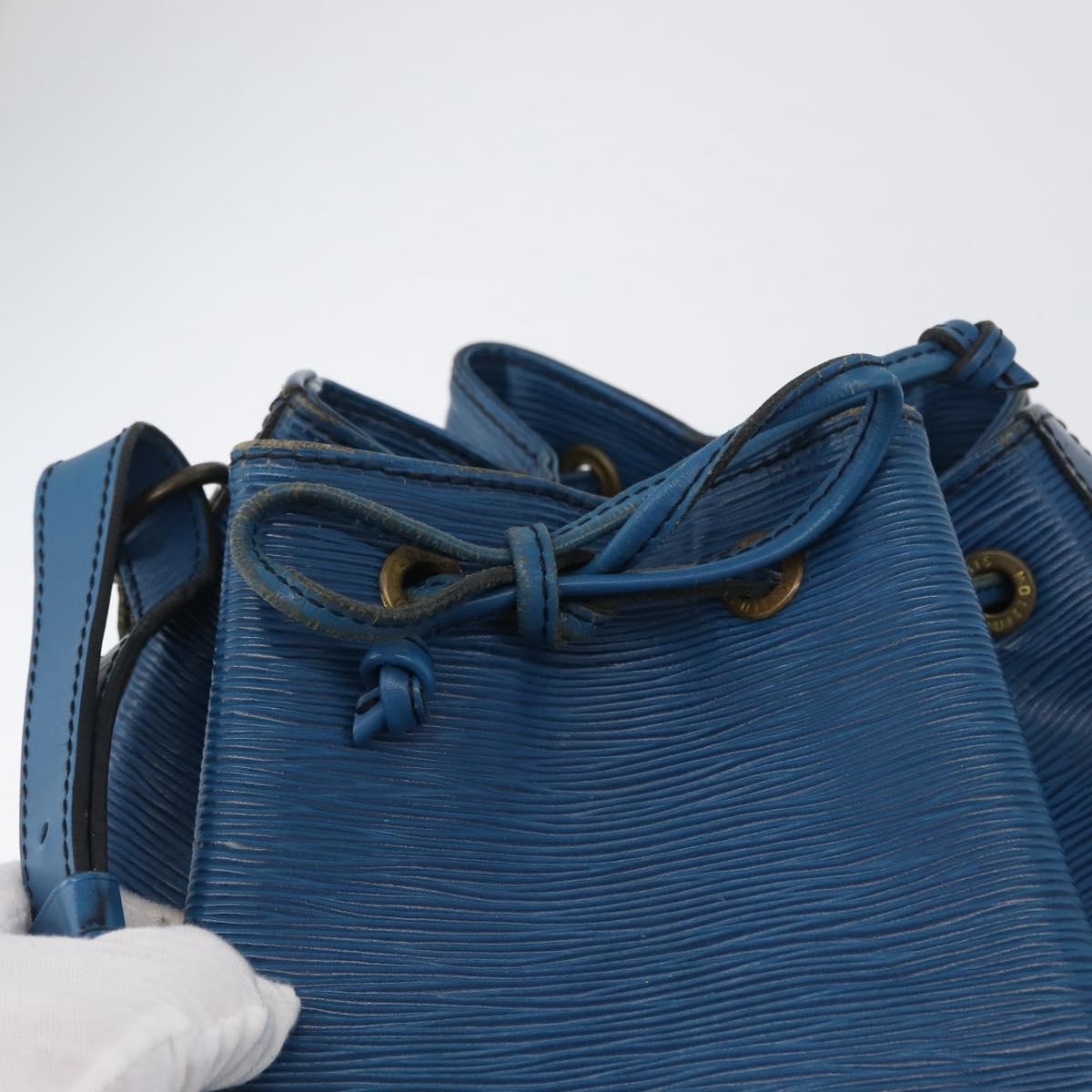 Louis Vuitton Petit Noe Nm Epi Leather Blue Leather Shoulder Bag Bag (Pre-Owned)