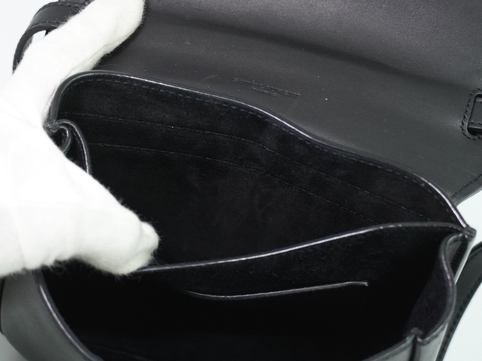 Saint Laurent Kaia Leather Black Leather Shoulder Bag Bag (Pre-Owned)