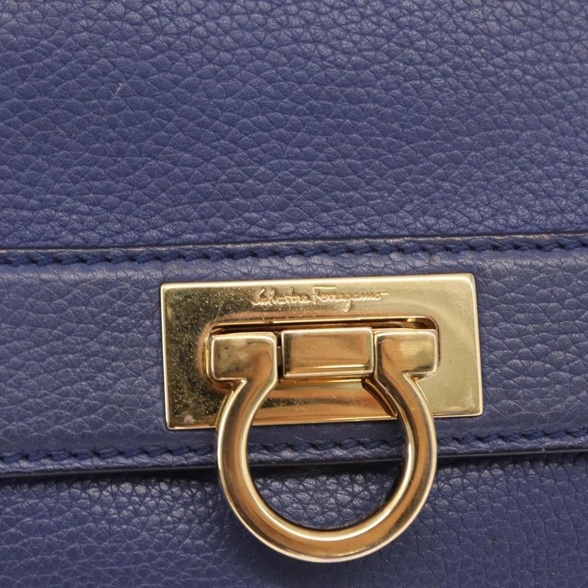 Salvatore Ferragamo Abbey Leather Navy Leather Shoulder Bag Bag (Pre-Owned)