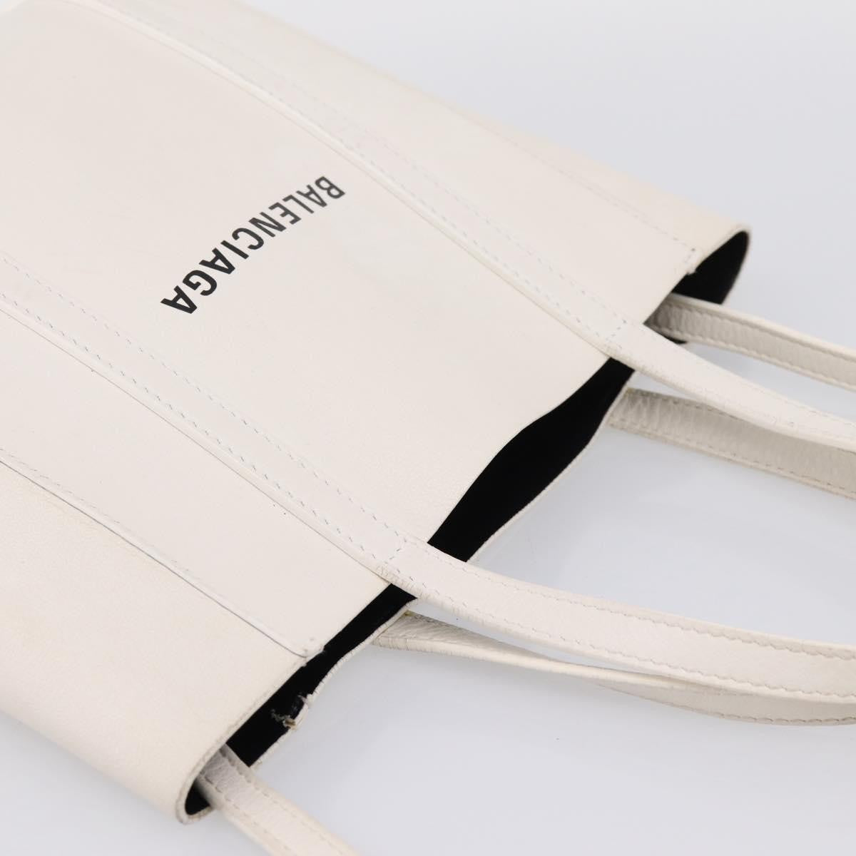 Balenciaga Everyday Leather White Leather Tote Bag Bag (Pre-Owned)