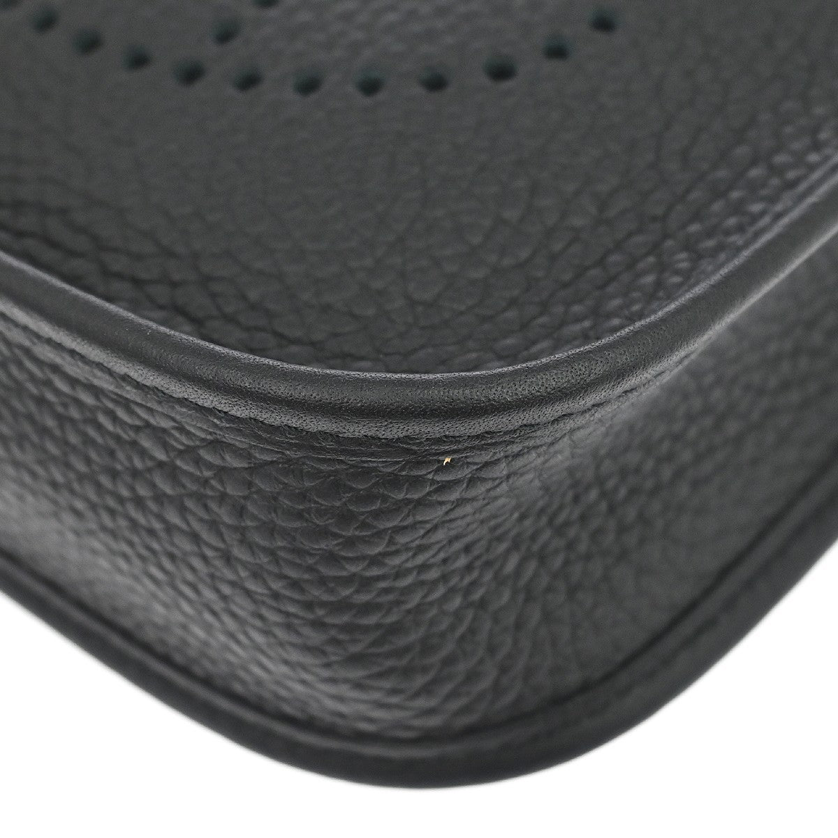 Hermes Evelyne Bag Gen Iii Clemence Black Leather Shoulder Bag Bag (Pre-Owned)