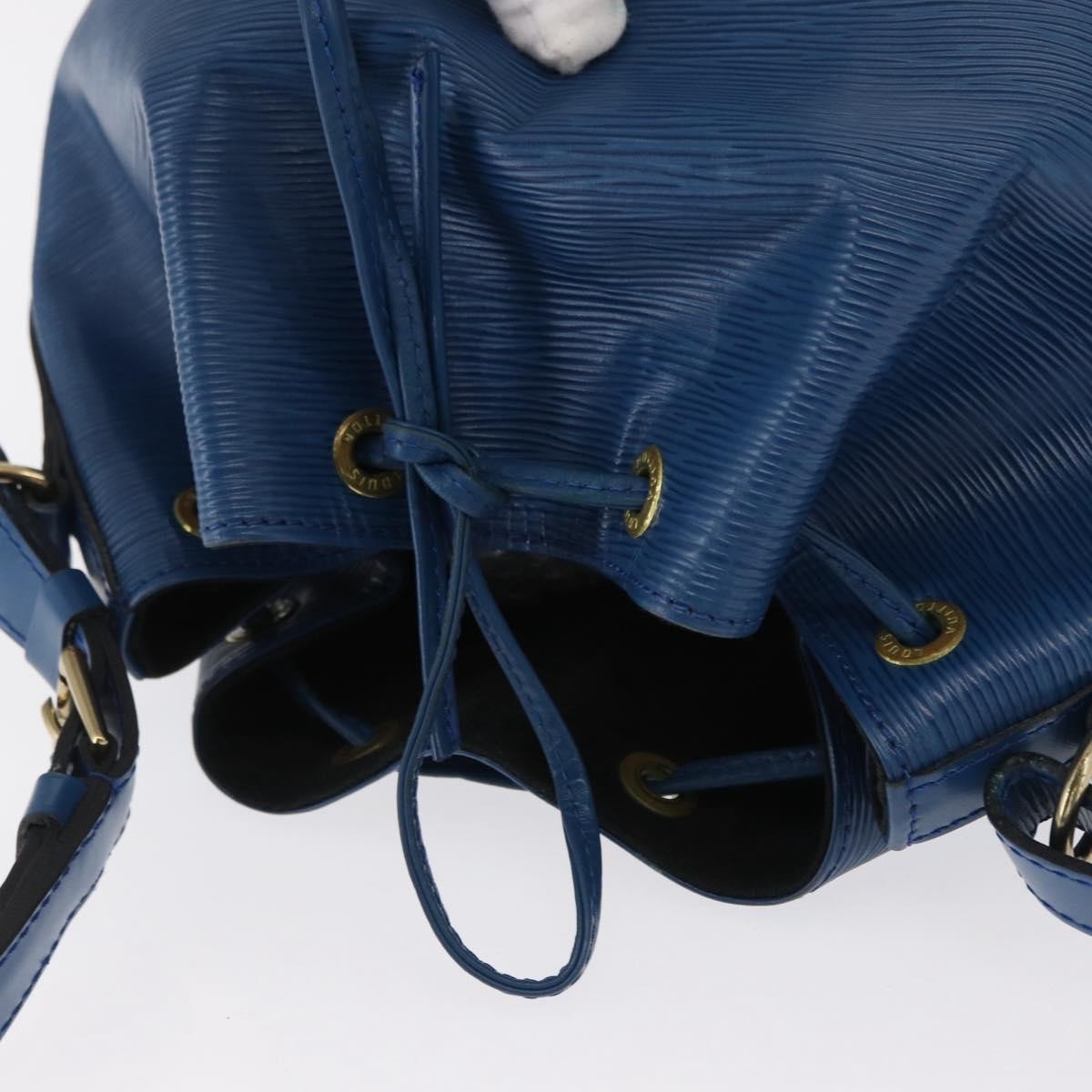 Louis Vuitton Noe Epi Leather Blue Leather Shoulder Bag Bag (Pre-Owned)