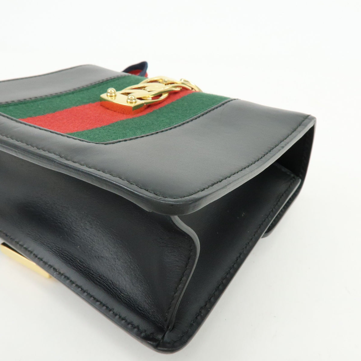 Gucci Sylvie Leather Black Leather Shoulder Bag Bag (Pre-Owned)