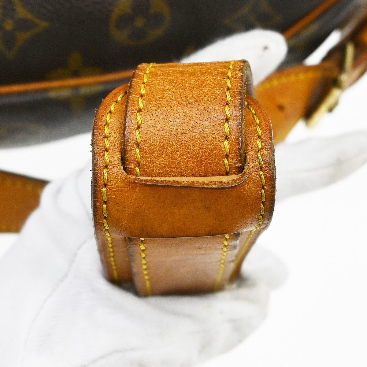 Louis Vuitton Saumur Monogram Canvas Brown Canvas Shoulder Bag Bag (Pre-Owned)