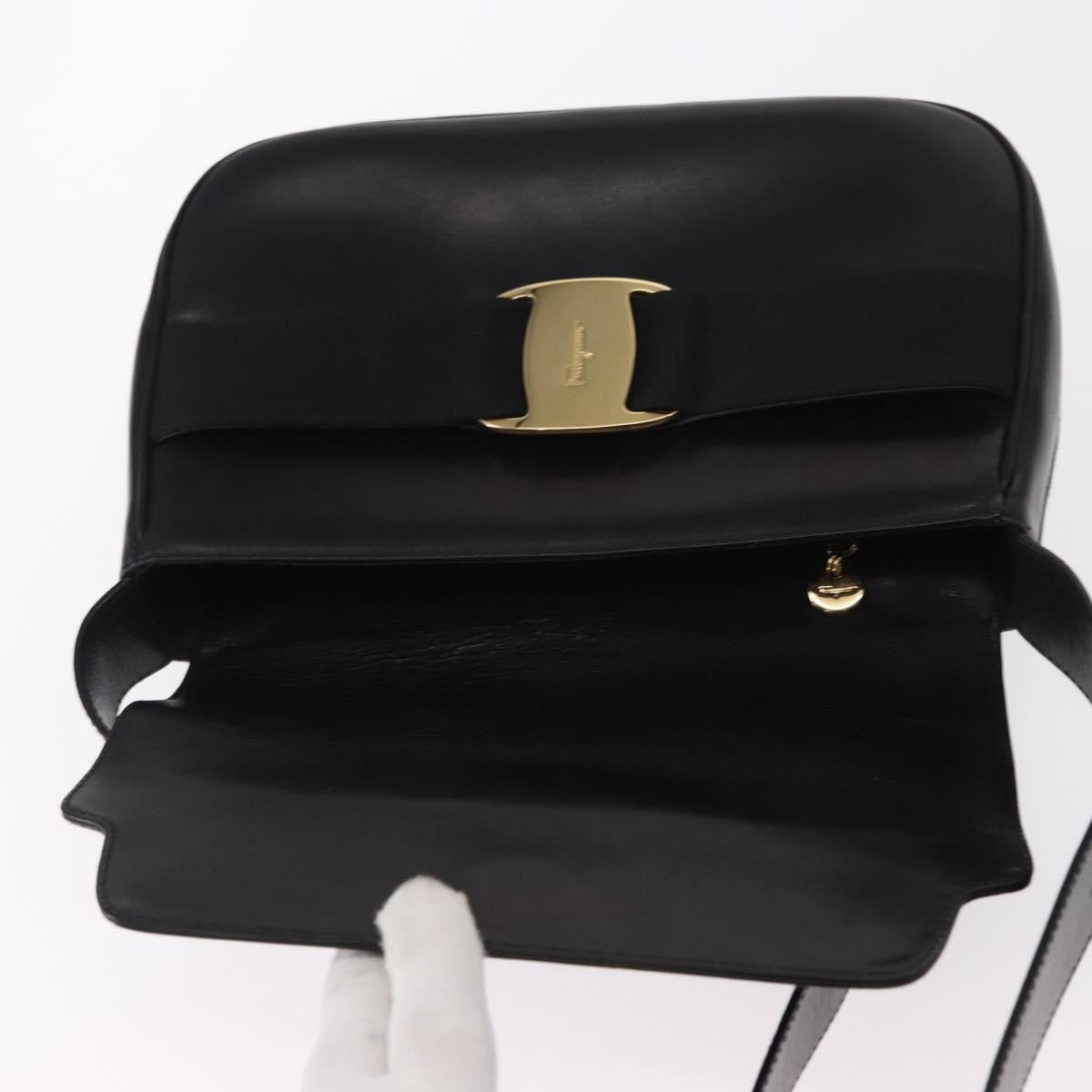 Salvatore Ferragamo Vala Leather Black Leather Shoulder Bag Bag (Pre-Owned)