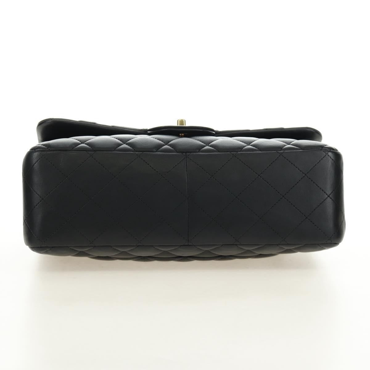 Chanel Timeless - Classic Double Flap Leather Black Leather Handbag (Pre-Owned)