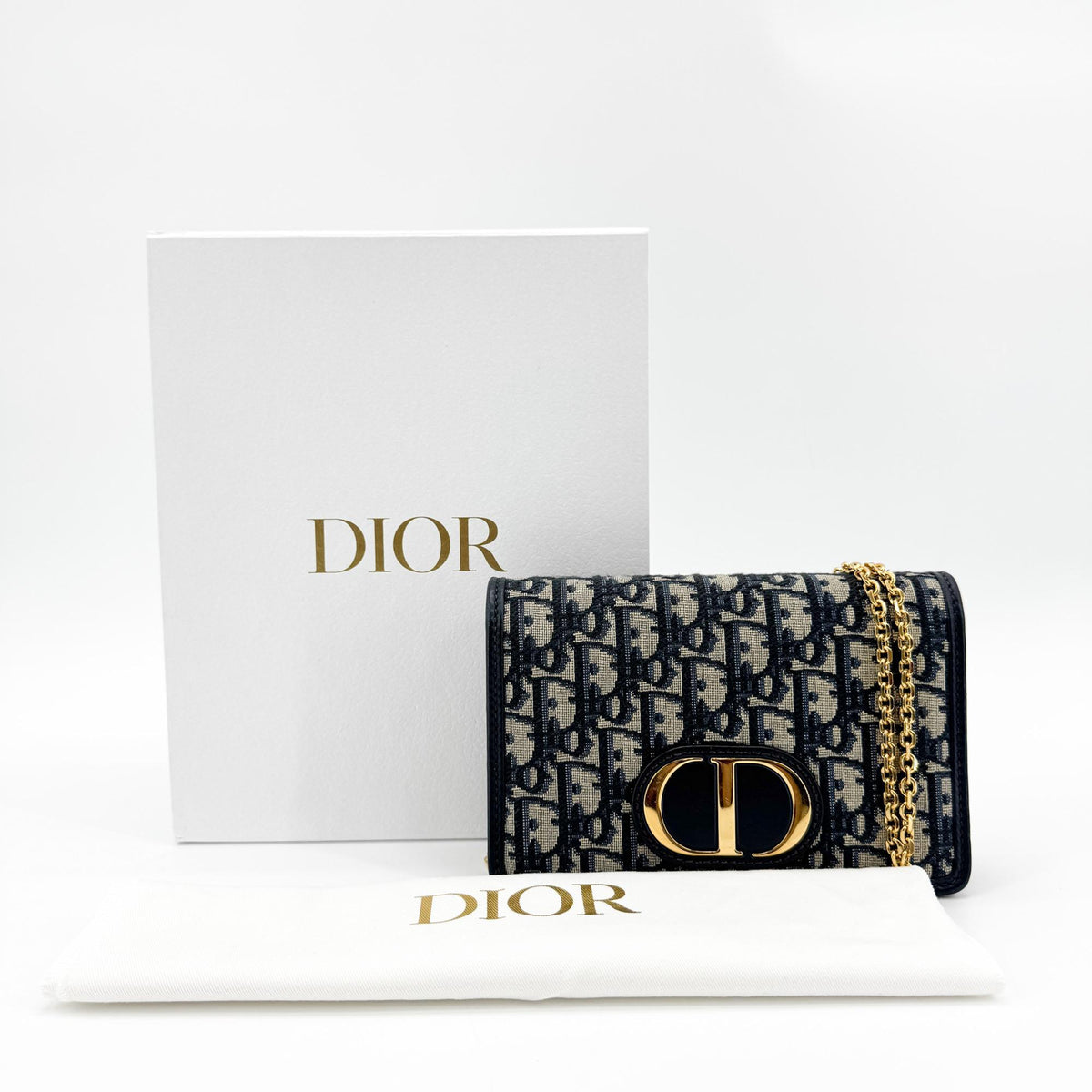 Christian Dior 30 Montaigne 2-In-1 Oblique Canvas Navy Canvas Clutche & Pouche Bag (Pre-Owned)