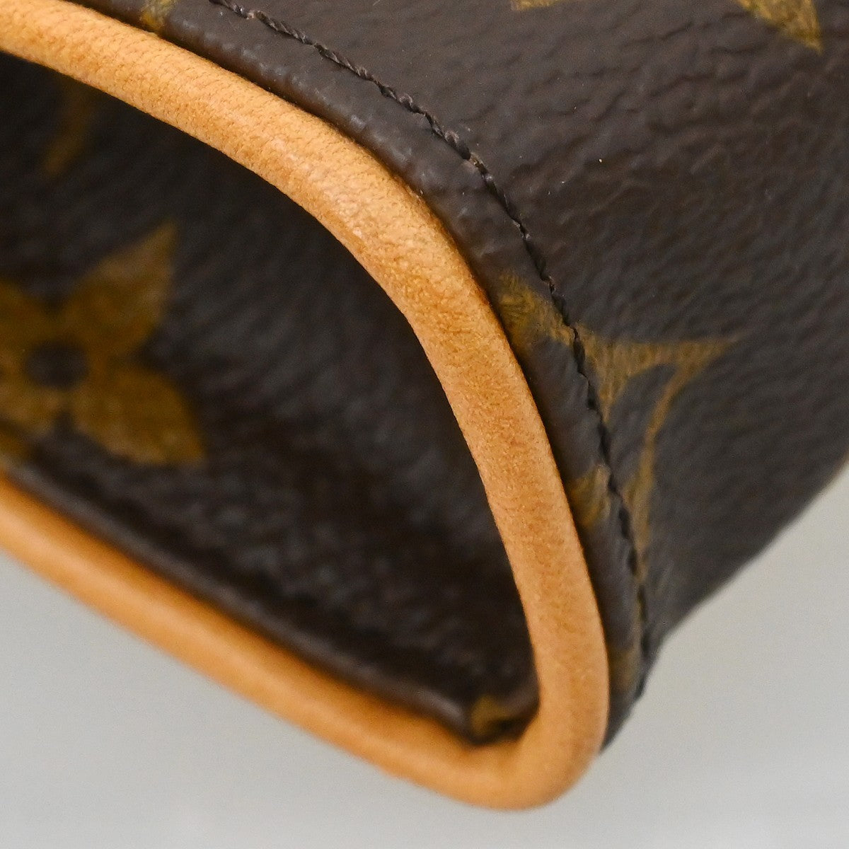 Louis Vuitton Florentine Waist Monogram Canvas Brown Canvas Clutche & Pouche Bag (Pre-Owned)