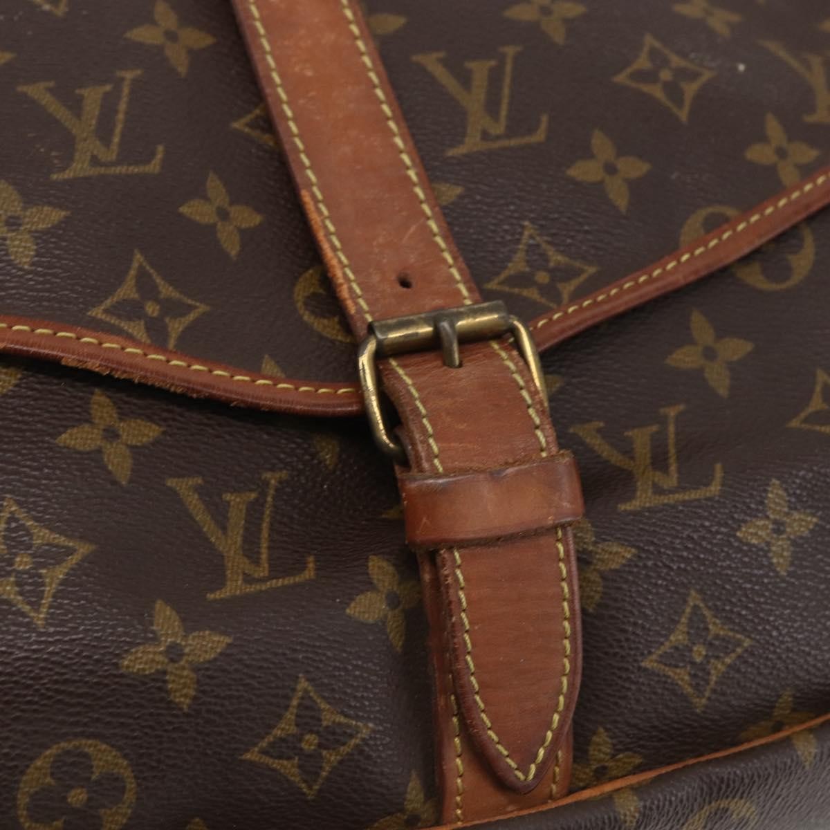 Louis Vuitton Saumur Monogram Canvas Brown Canvas Shoulder Bag Bag (Pre-Owned)