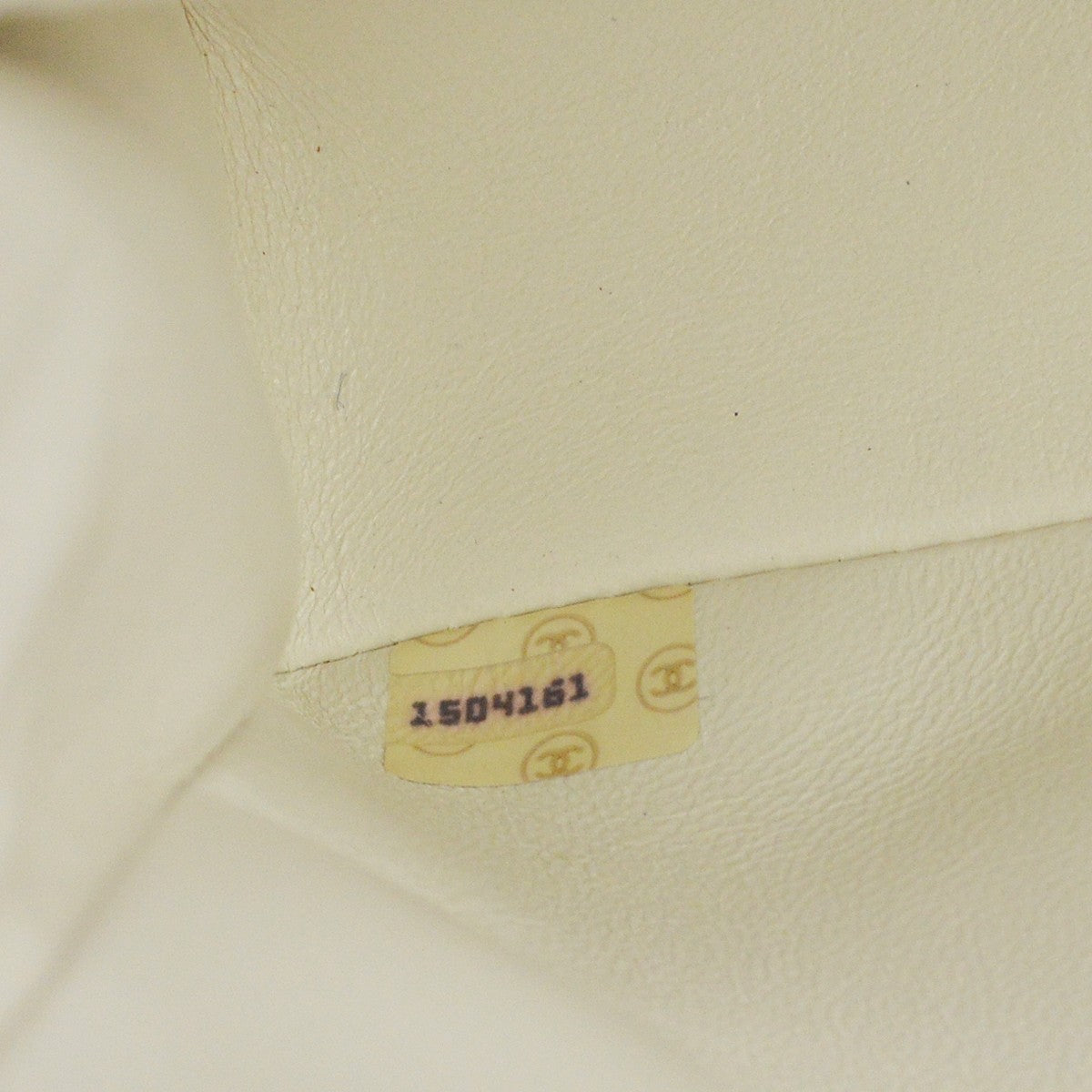 Chanel Vintage Classic Double Flap Quilted Lambskin White Leather Handbag (Pre-Owned)