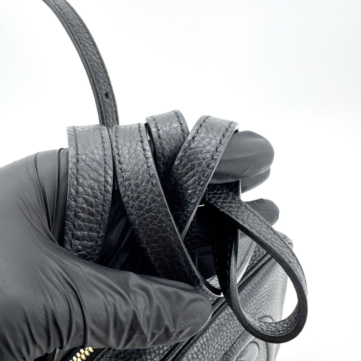 Gucci Soho Disco Leather Black Calfskin Crossbody Bag Bag (Pre-Owned)