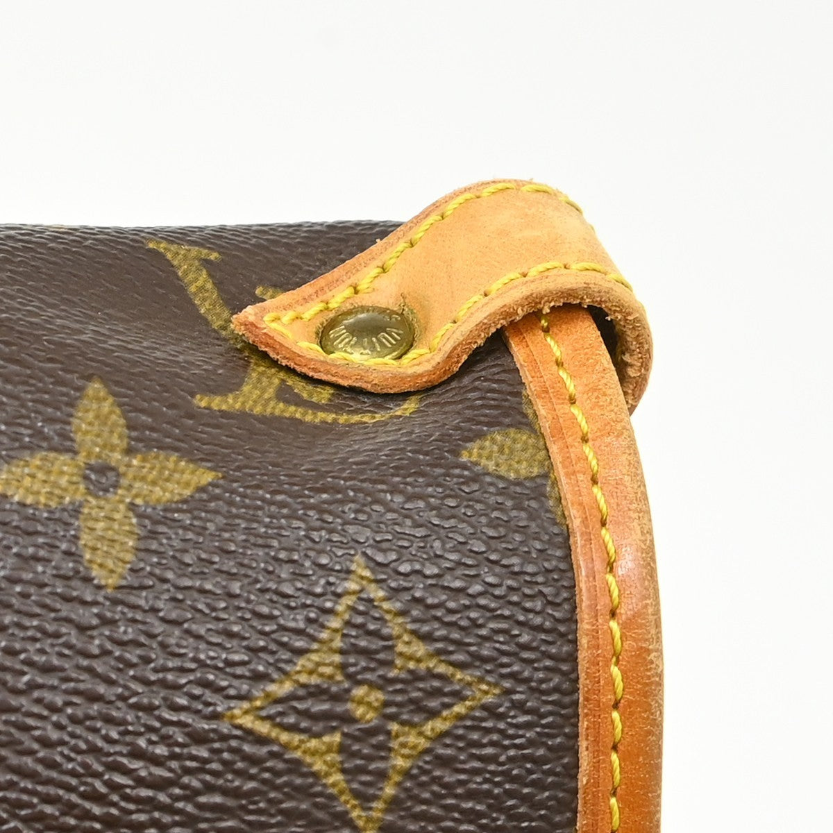 Louis Vuitton Saumur Monogram Brown Canvas Shoulder Bag Bag (Pre-Owned)