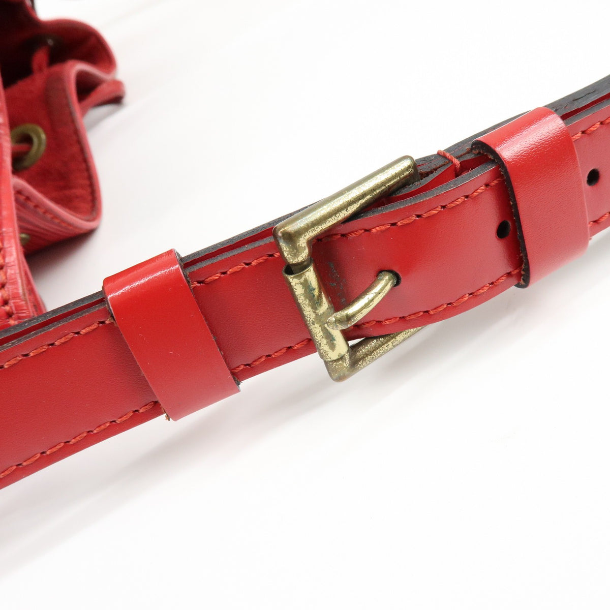 Louis Vuitton Petit Noe Epi Leather Red Leather Handbag (Pre-Owned)