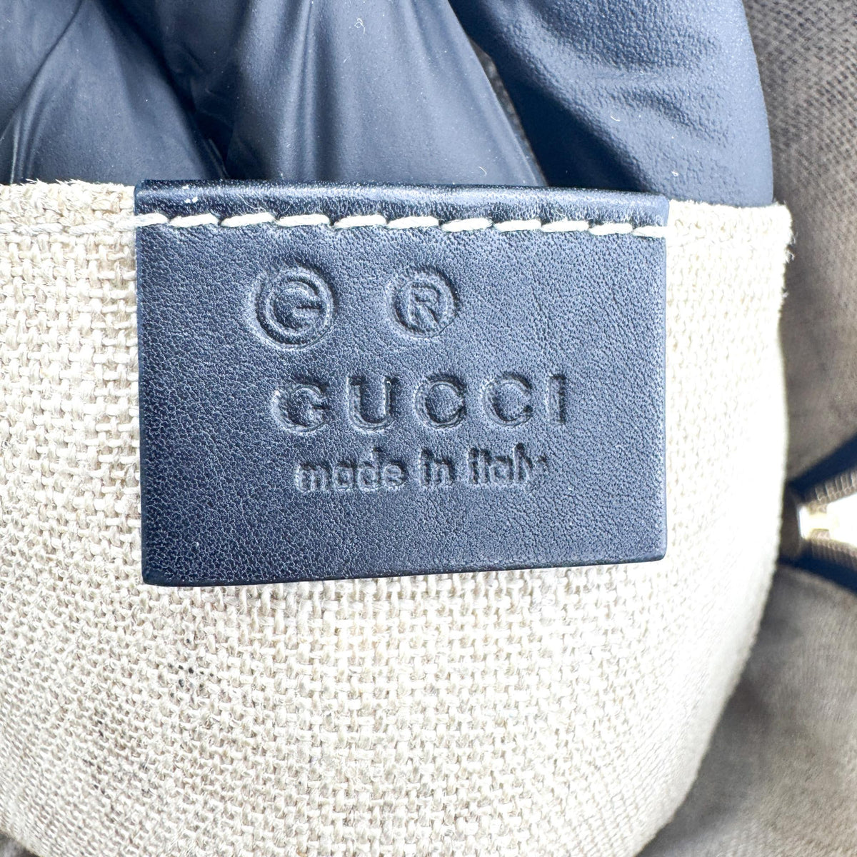 Gucci Convertible Dome Satchel Microguccissima Leather Black Leather Handbag (Pre-Owned)