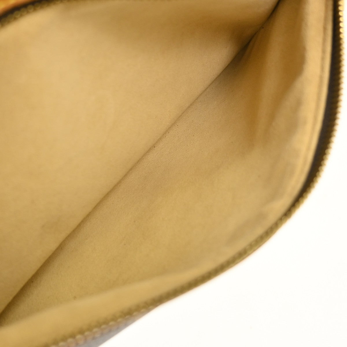 Louis Vuitton Cite Monogram Canvas Brown Canvas Shoulder Bag Bag (Pre-Owned)