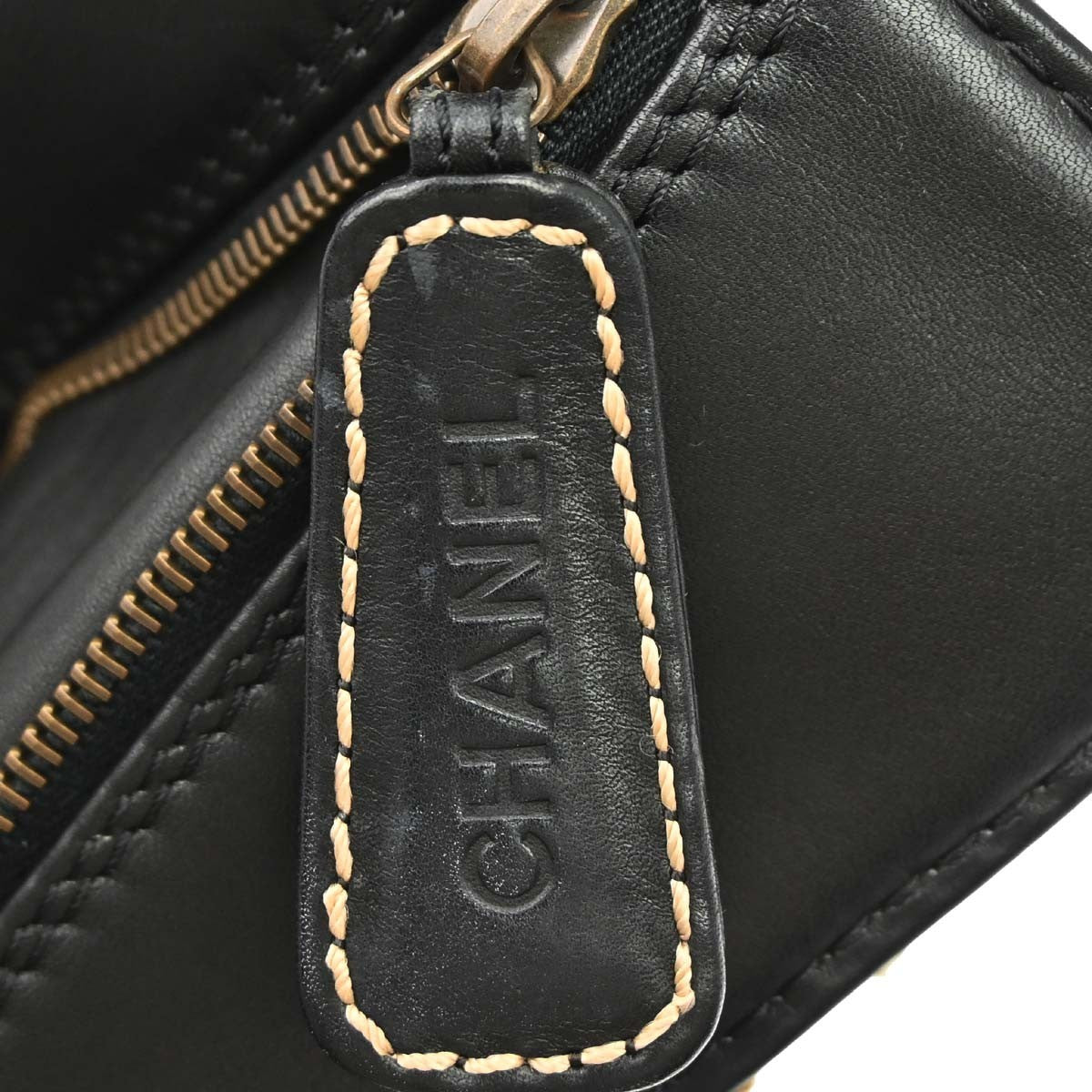 Chanel Surpique Zip Around Satchel Quilted Leather Black Leather Handbag (Pre-Owned)
