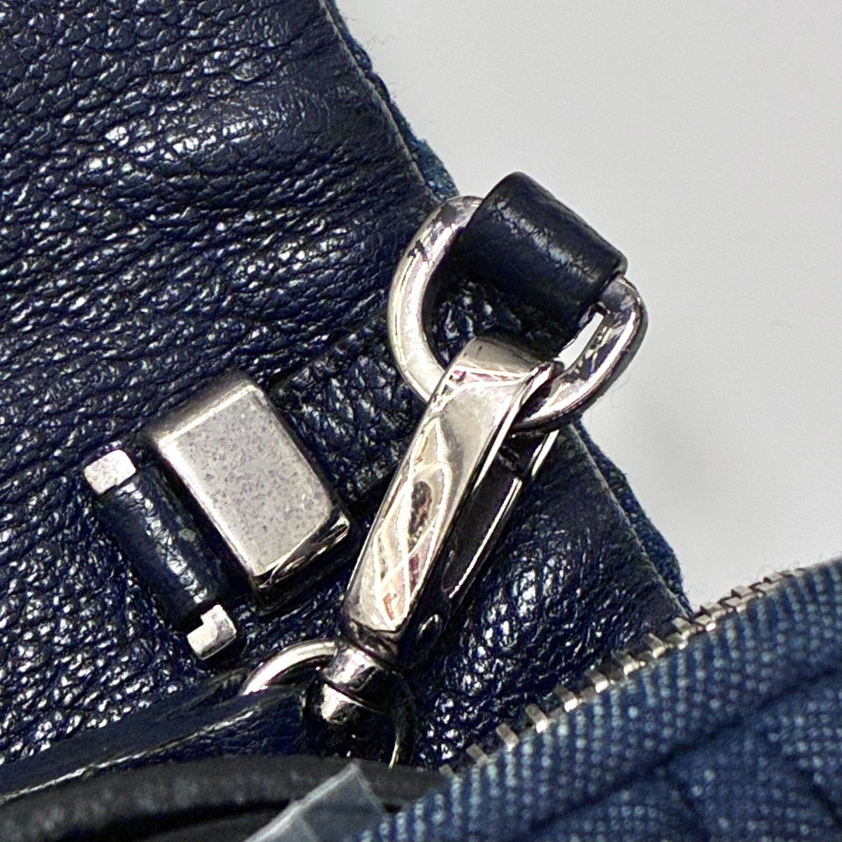 Miu Miu Crystal Clutch Matelasse Denim Navy Denim_Jeans Clutche & Pouche Bag (Pre-Owned)