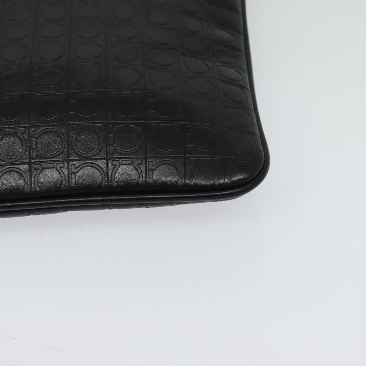 Salvatore Ferragamo Vintage Leather Black Leather Shoulder Bag Bag (Pre-Owned)