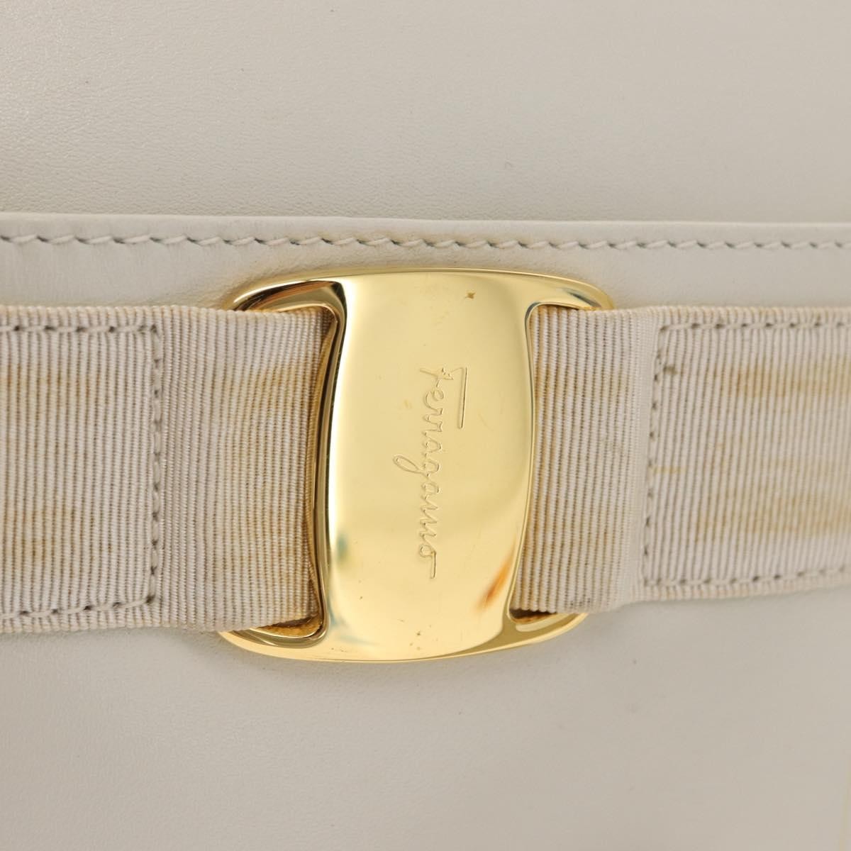 Salvatore Ferragamo Vala Leather White Leather Shoulder Bag Bag (Pre-Owned)