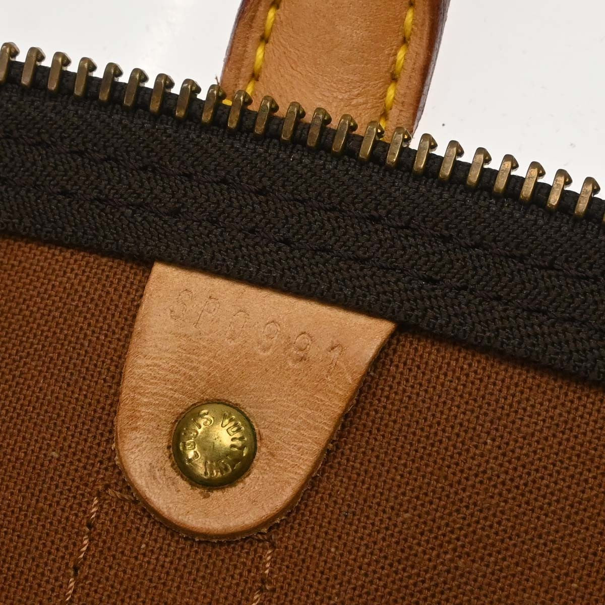 Louis Vuitton Keepall Monogram Canvas Brown Canvas Travel Bag Bag (Pre-Owned)