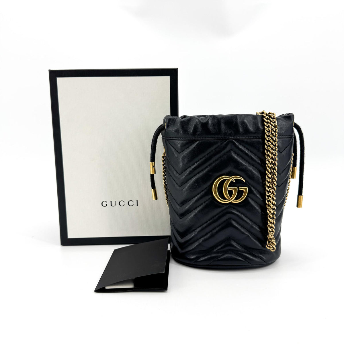 Gucci Gg Marmont Bucket Matelasse Leather Black Leather Handbag (Pre-Owned)
