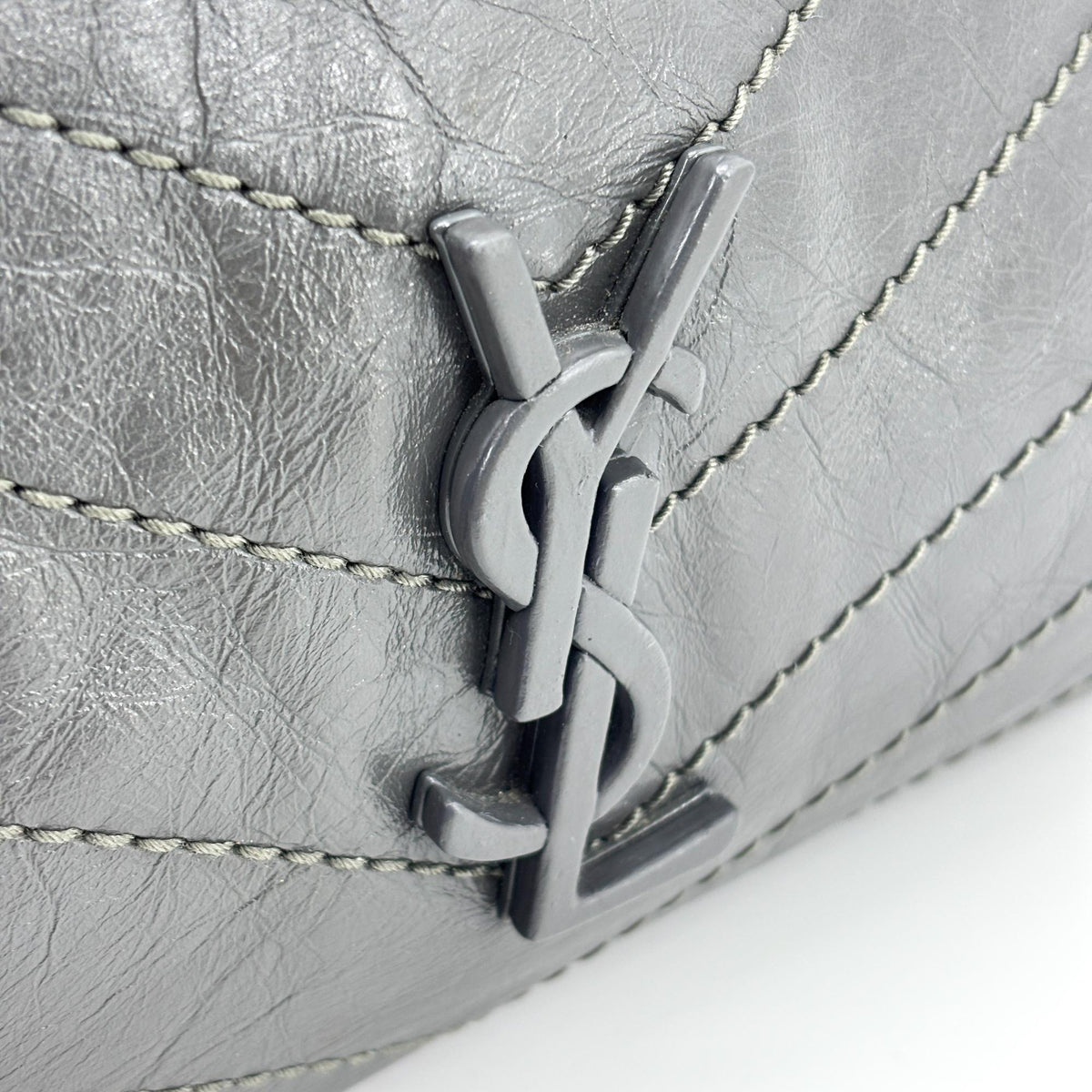 Saint Laurent Niki Shopping Matelasse Chevron Leather Gray Leather Tote Bag Bag (Pre-Owned)