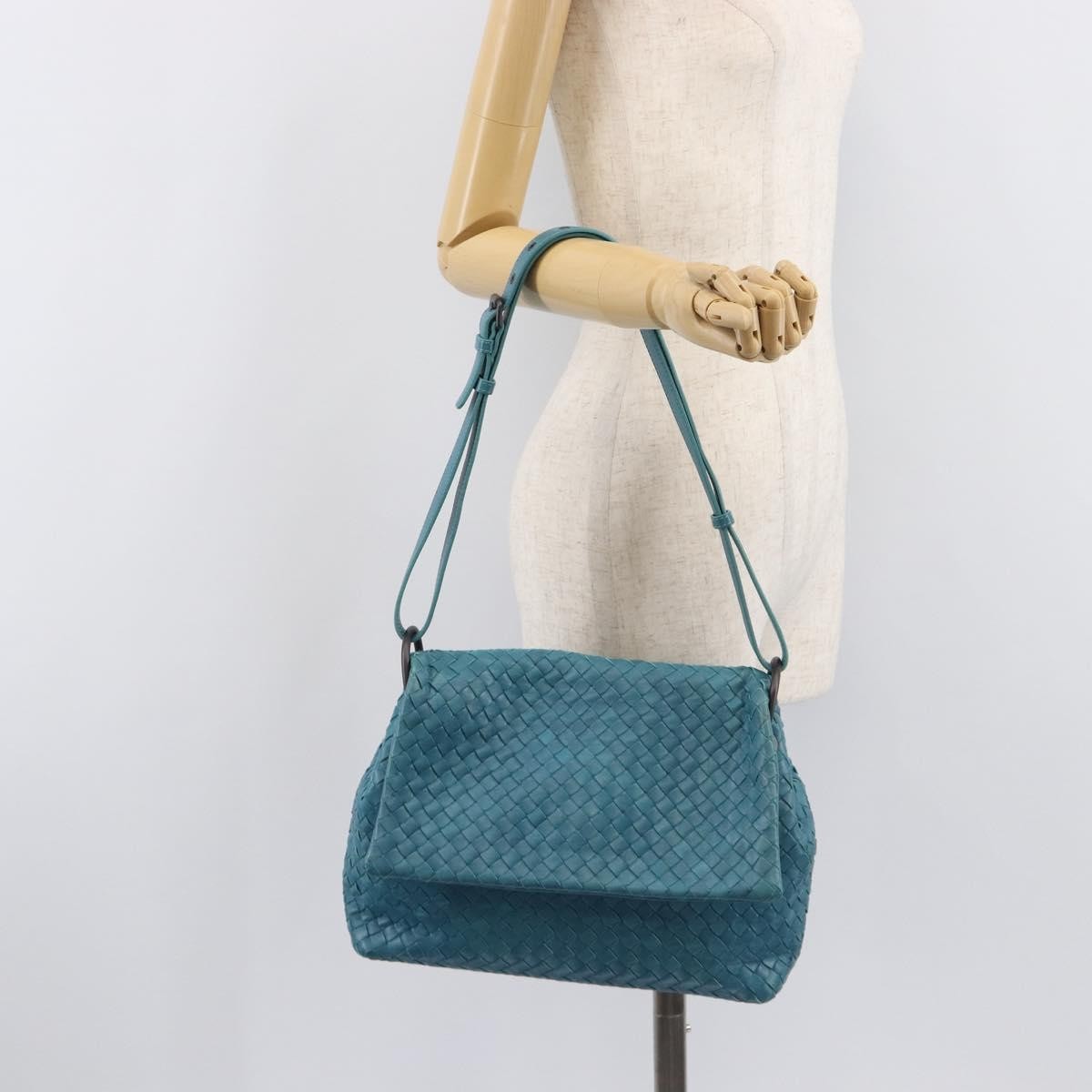 Bottega Veneta Adjustable Flap Intrecciato Nappa Blue Leather Shoulder Bag Bag (Pre-Owned)