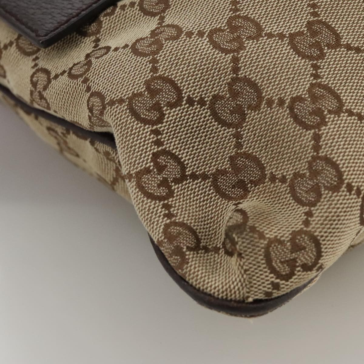 Gucci Double Pocket Web Messenger Gg Canvas And Leather Brown Canvas Shoulder Bag Bag (Pre-Owned)