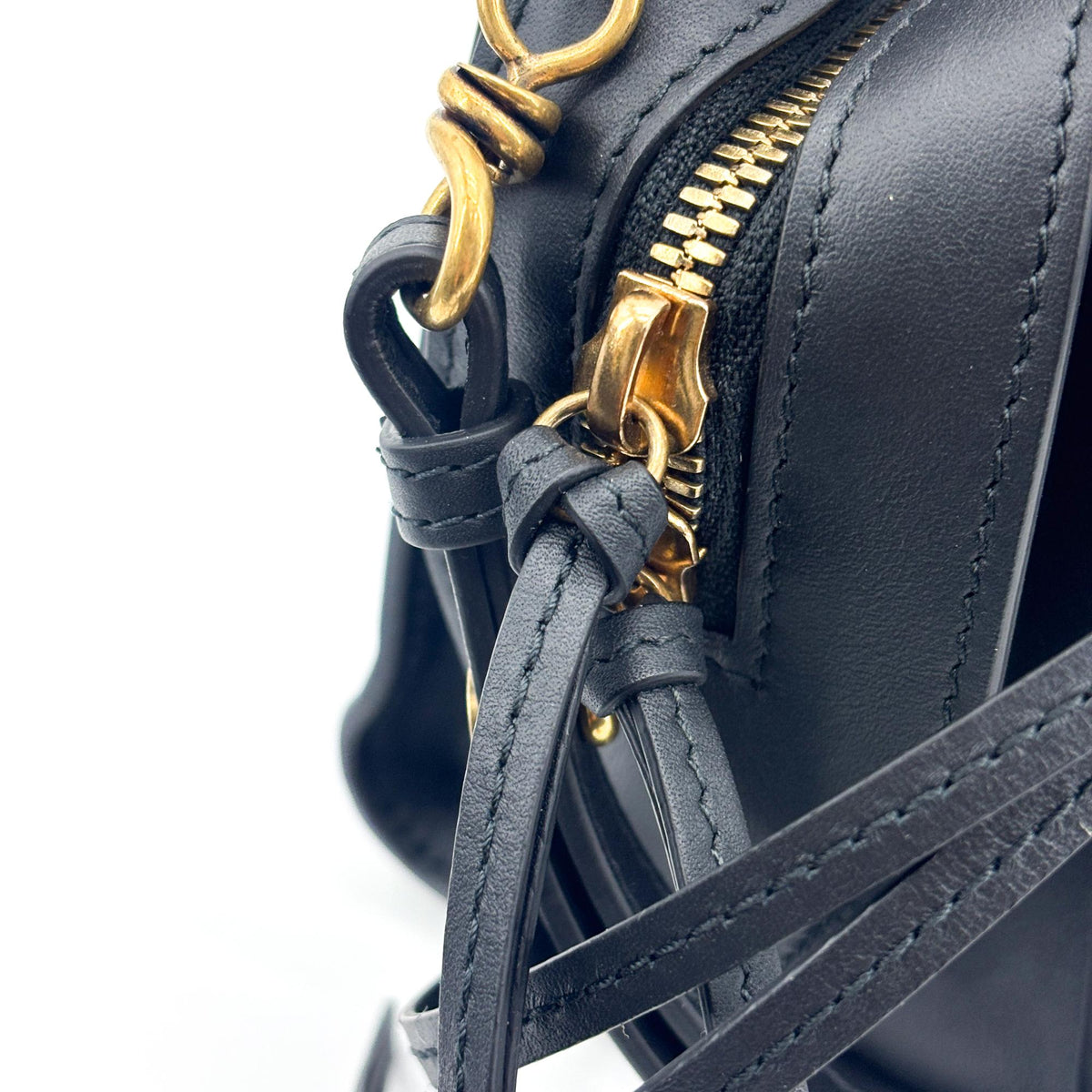 Balenciaga Neo Classic City Leather Black Leather Handbag (Pre-Owned)