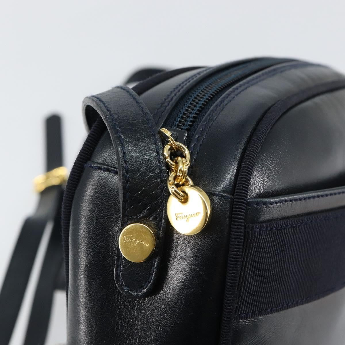 Salvatore Ferragamo Vala Leather Navy Leather Shoulder Bag Bag (Pre-Owned)