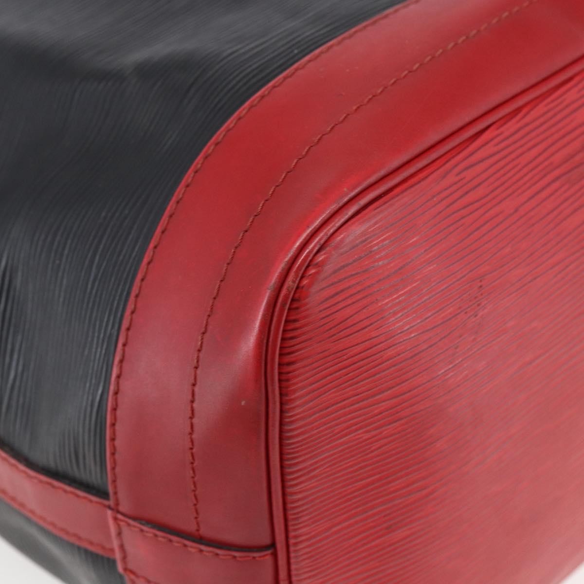 Louis Vuitton Bicolor Noe Epi Leather Black Leather Bag (Pre-Owned)